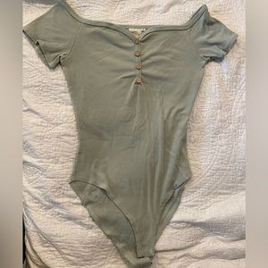 Off the Shoulder Body Suit Size S